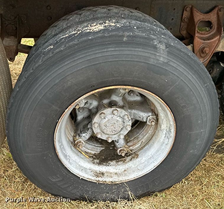 image for item OD9893 1984 International F2575  feed delivery truck