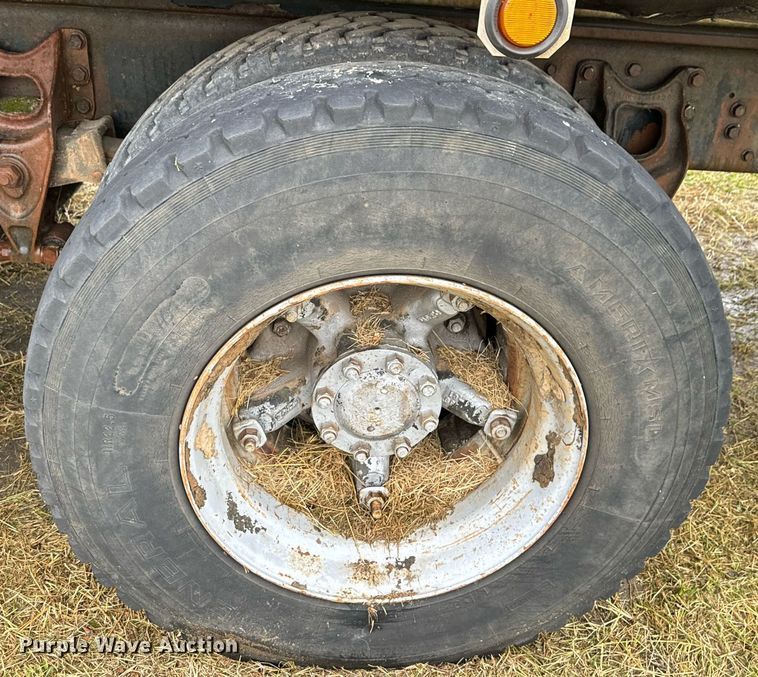 image for item OD9893 1984 International F2575  feed delivery truck