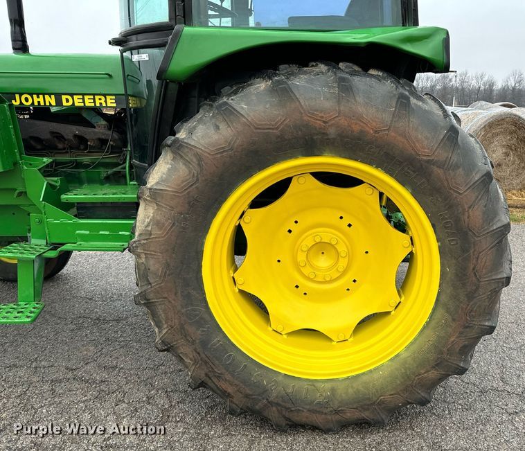 image for item OD9894 1988 John Deere 2955  tractor