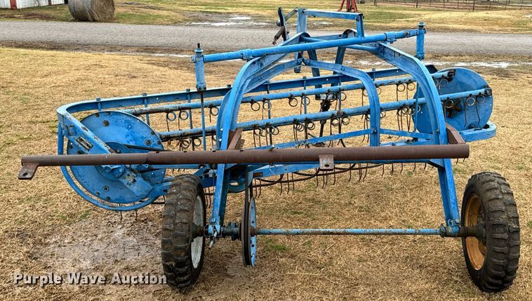 image for item OD9898 Ford 513  hay rake