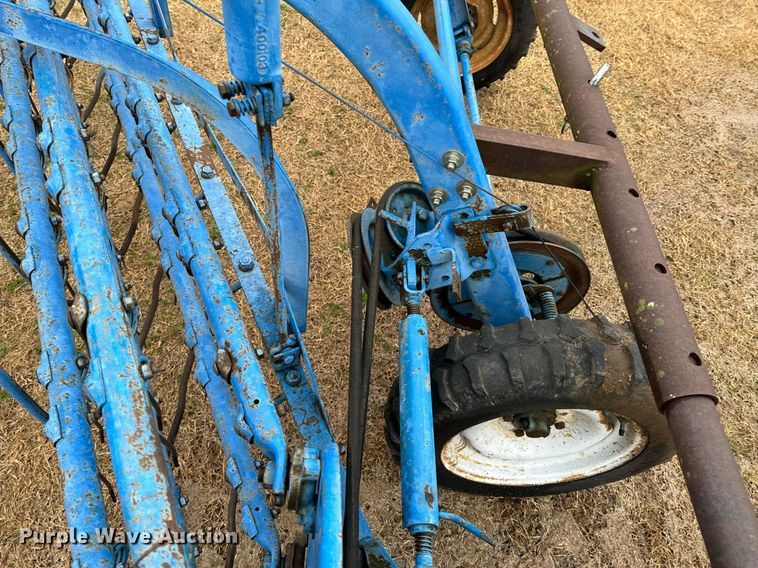image for item OD9898 Ford 513  hay rake