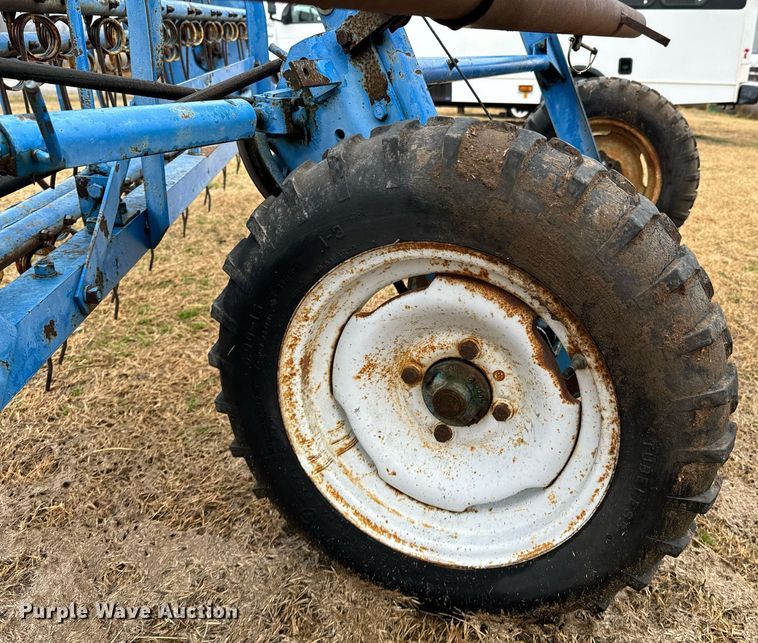 image for item OD9898 Ford 513  hay rake