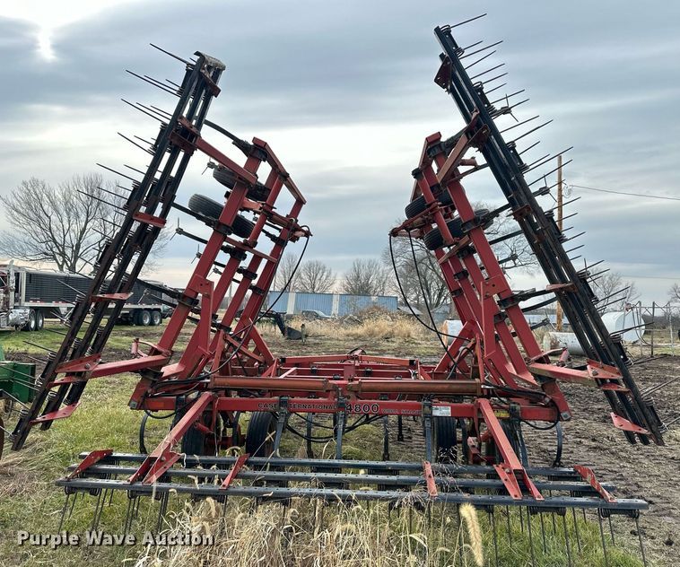 image for item OF9215 Case IH 4800  field cultivator