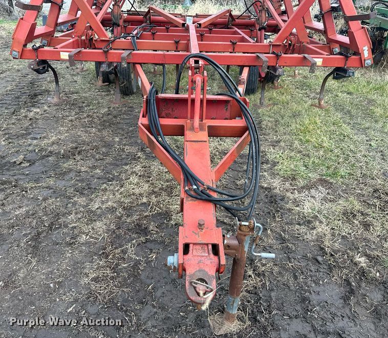 image for item OF9215 Case IH 4800  field cultivator