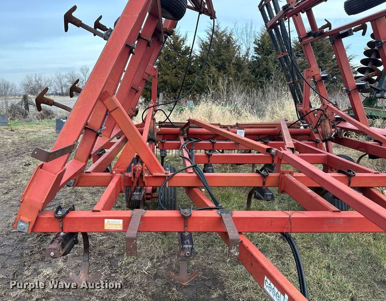image for item OF9215 Case IH 4800  field cultivator