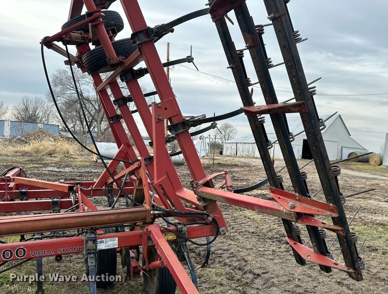 image for item OF9215 Case IH 4800  field cultivator