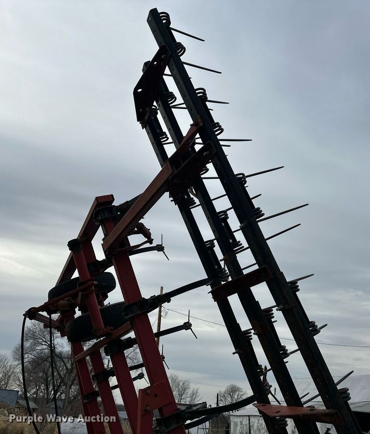 image for item OF9215 Case IH 4800  field cultivator