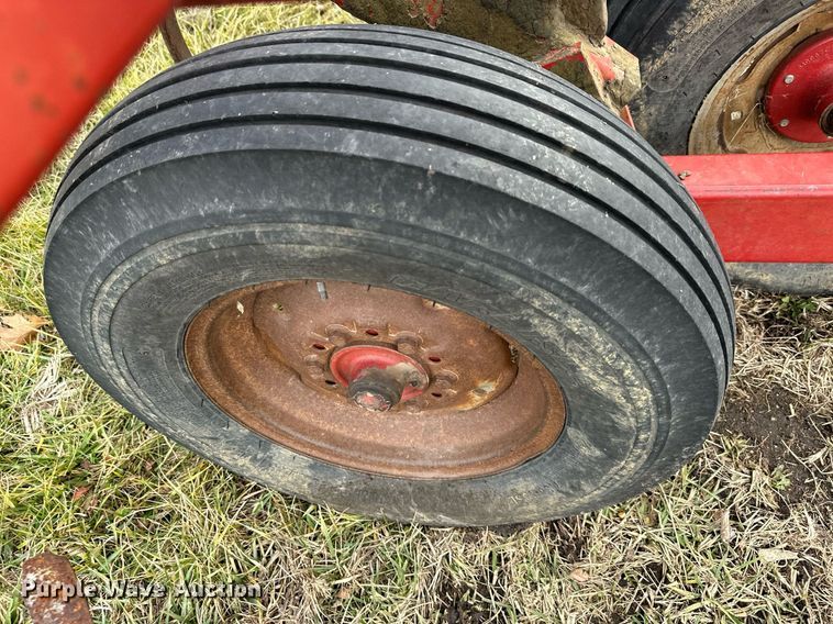 image for item OF9215 Case IH 4800  field cultivator