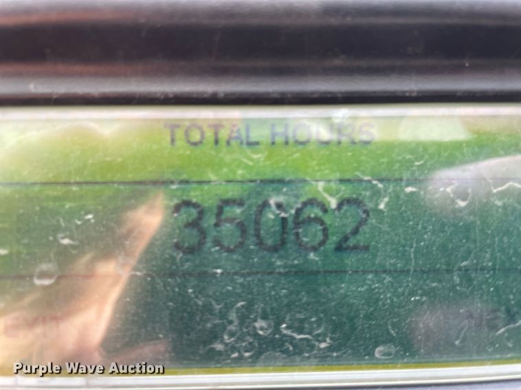 image for item DP0214 2012 Utility VS2RA  refrigerated van trailer