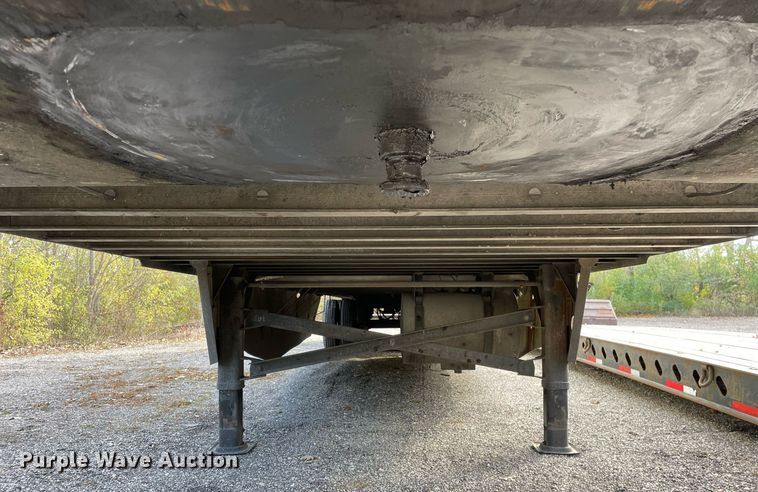 image for item DP0214 2012 Utility VS2RA  refrigerated van trailer