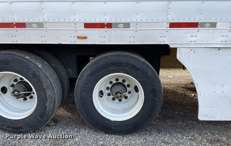 image for item DP0214 2012 Utility VS2RA  refrigerated van trailer