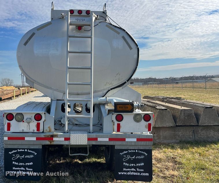 image for item DP2176 1992 Fruehauf  tank trailer