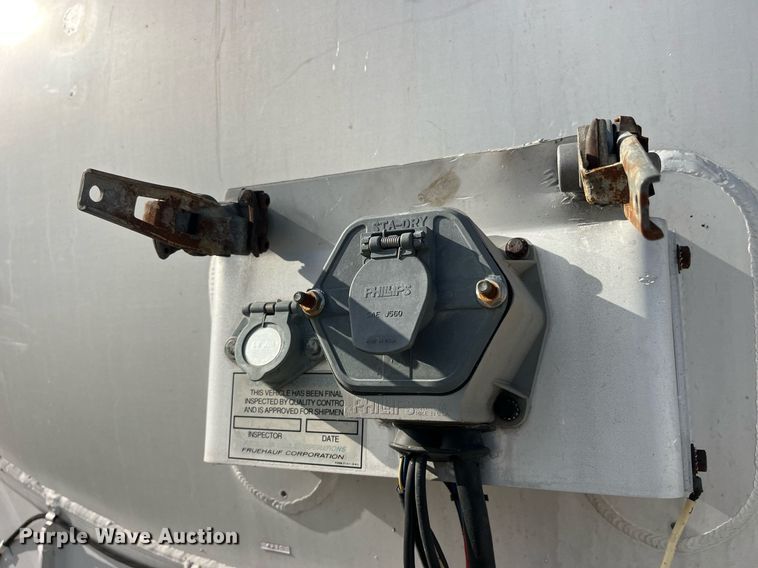 image for item DP2176 1992 Fruehauf  tank trailer