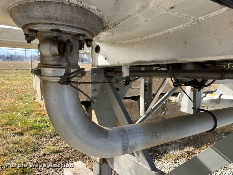 image for item DP2176 1992 Fruehauf  tank trailer