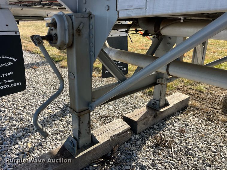 image for item DP2176 1992 Fruehauf  tank trailer