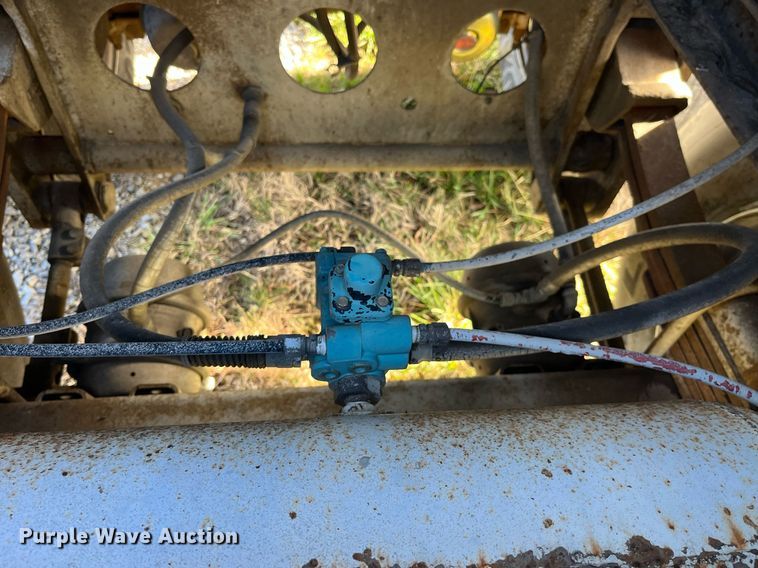 image for item DP2176 1992 Fruehauf  tank trailer