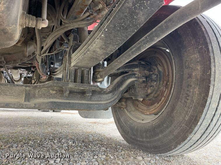 image for item DP2178 2009 Peterbilt 384  semi truck