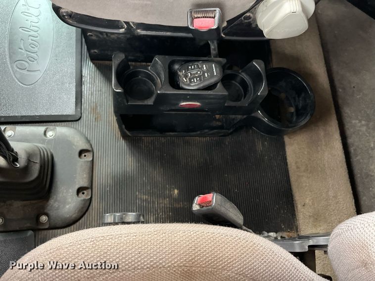 image for item DP2178 2009 Peterbilt 384  semi truck