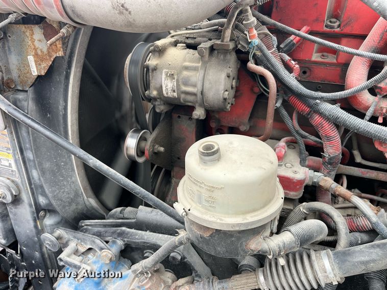 image for item DP2178 2009 Peterbilt 384  semi truck