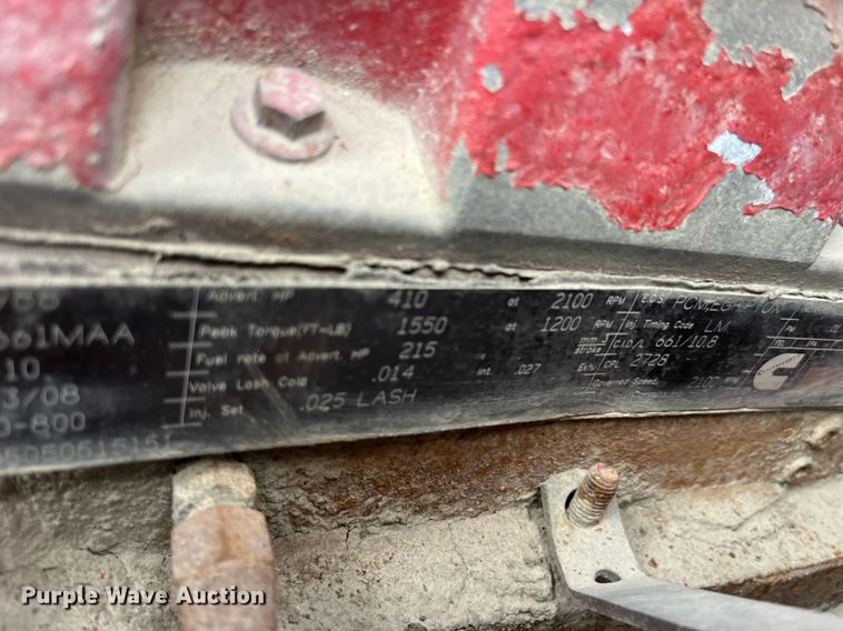 image for item DP2178 2009 Peterbilt 384  semi truck