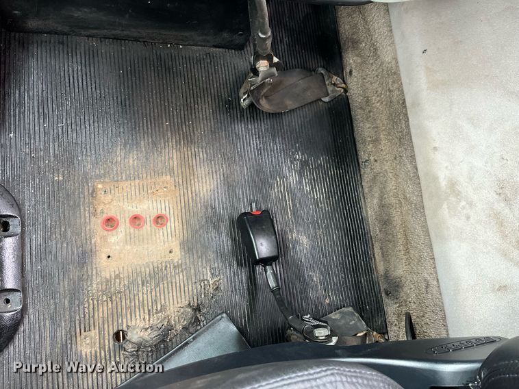 image for item DP2179 2011 Peterbilt 384  semi truck