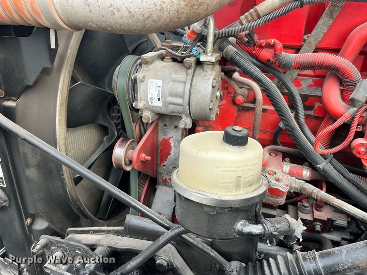 image for item DP2179 2011 Peterbilt 384  semi truck