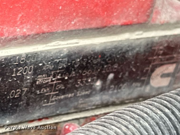 image for item DP2179 2011 Peterbilt 384  semi truck