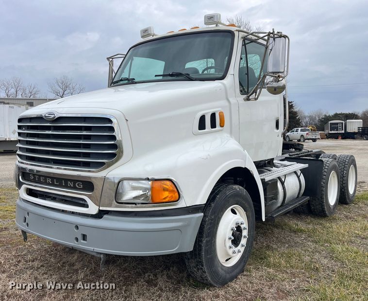 image for item DP2180 2003 Sterling A-Line  semi truck