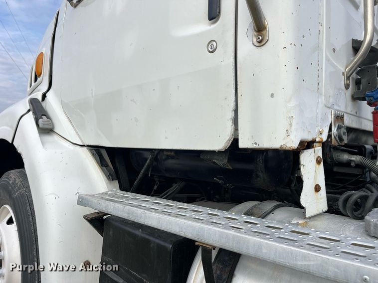 image for item DP2180 2003 Sterling A-Line  semi truck