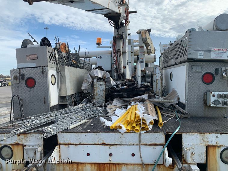 image for item DP8789 2008 GMC 7500  bucket truck