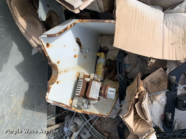 image for item DP8789 2008 GMC 7500  bucket truck