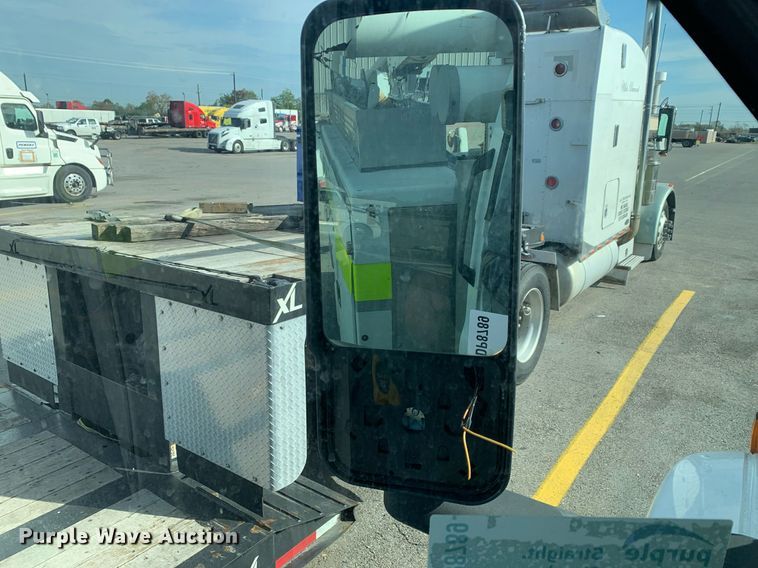 image for item DP8789 2008 GMC 7500  bucket truck