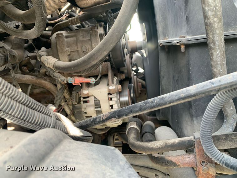 image for item DP8789 2008 GMC 7500  bucket truck