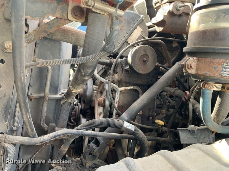 image for item DP8789 2008 GMC 7500  bucket truck