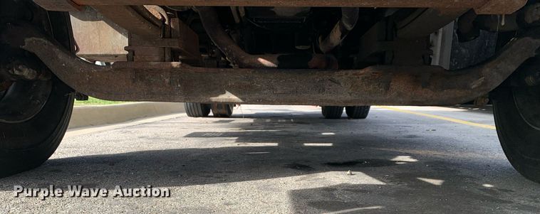 image for item DP8789 2008 GMC 7500  bucket truck