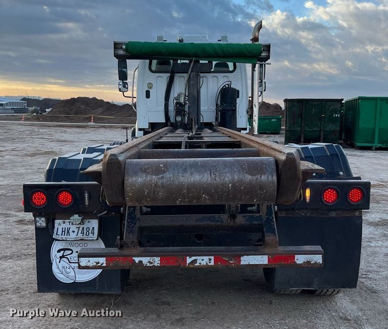 image for item DQ2343 2012 Freightliner 114SD  roll-off container truck