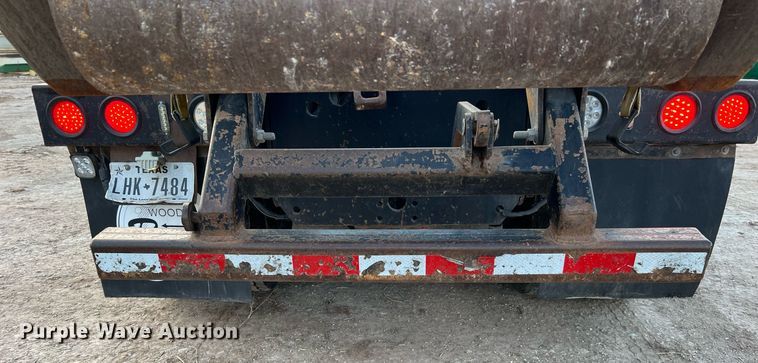 image for item DQ2343 2012 Freightliner 114SD  roll-off container truck