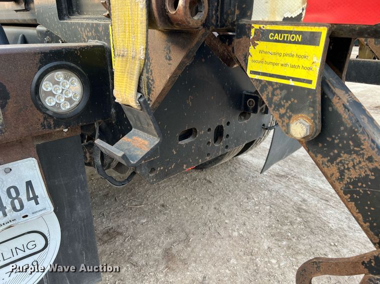 image for item DQ2343 2012 Freightliner 114SD  roll-off container truck