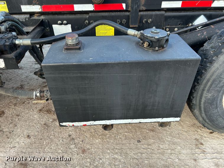 image for item DQ2343 2012 Freightliner 114SD  roll-off container truck