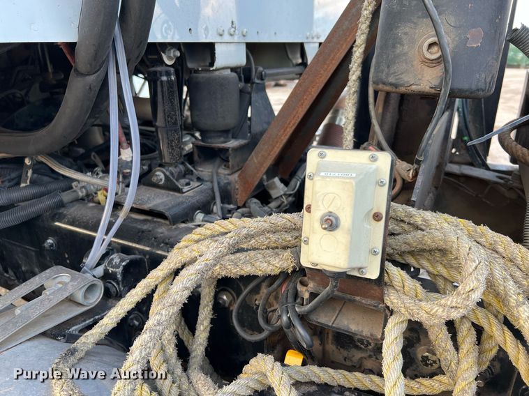 image for item DQ2343 2012 Freightliner 114SD  roll-off container truck