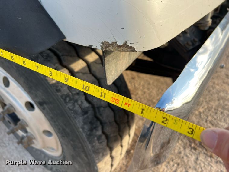 image for item DQ2343 2012 Freightliner 114SD  roll-off container truck