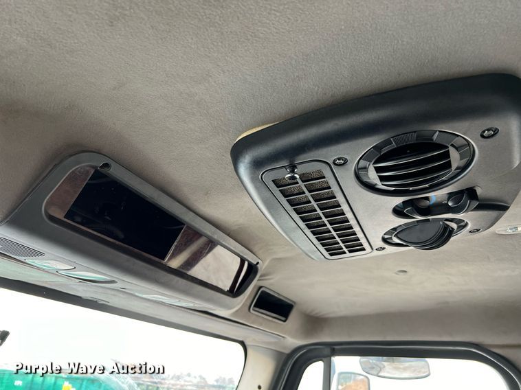 image for item DQ2343 2012 Freightliner 114SD  roll-off container truck