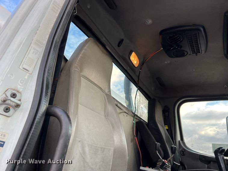 image for item DQ2343 2012 Freightliner 114SD  roll-off container truck