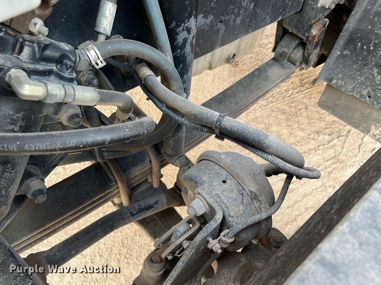 image for item DQ2343 2012 Freightliner 114SD  roll-off container truck