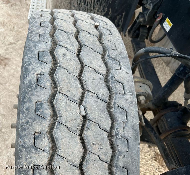 image for item DQ2343 2012 Freightliner 114SD  roll-off container truck