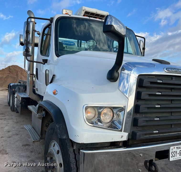 image for item DQ2344 2012 Freightliner 114SD  roll-off container truck