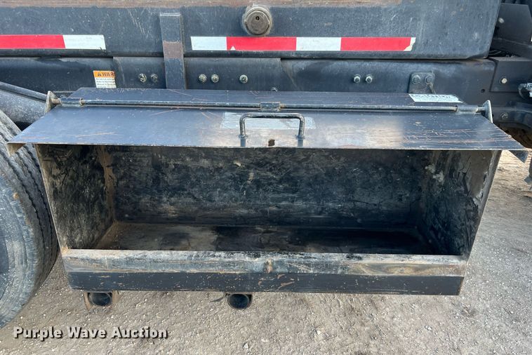 image for item DQ2344 2012 Freightliner 114SD  roll-off container truck