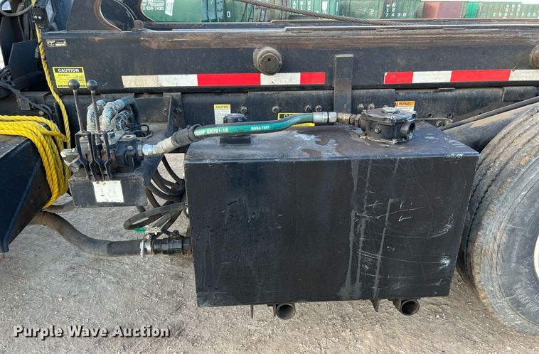 image for item DQ2344 2012 Freightliner 114SD  roll-off container truck