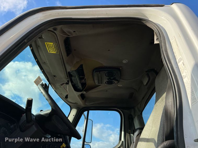 image for item DQ2344 2012 Freightliner 114SD  roll-off container truck