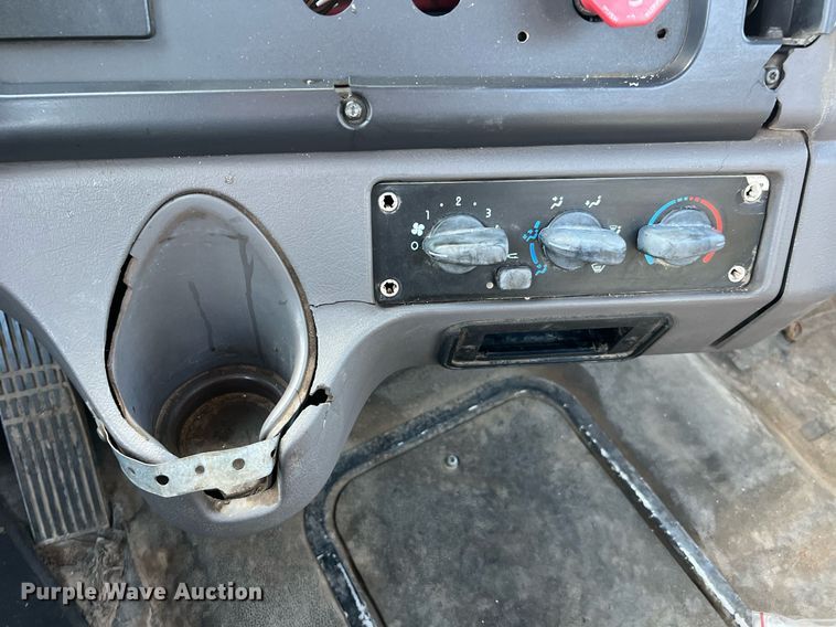 image for item DQ2344 2012 Freightliner 114SD  roll-off container truck